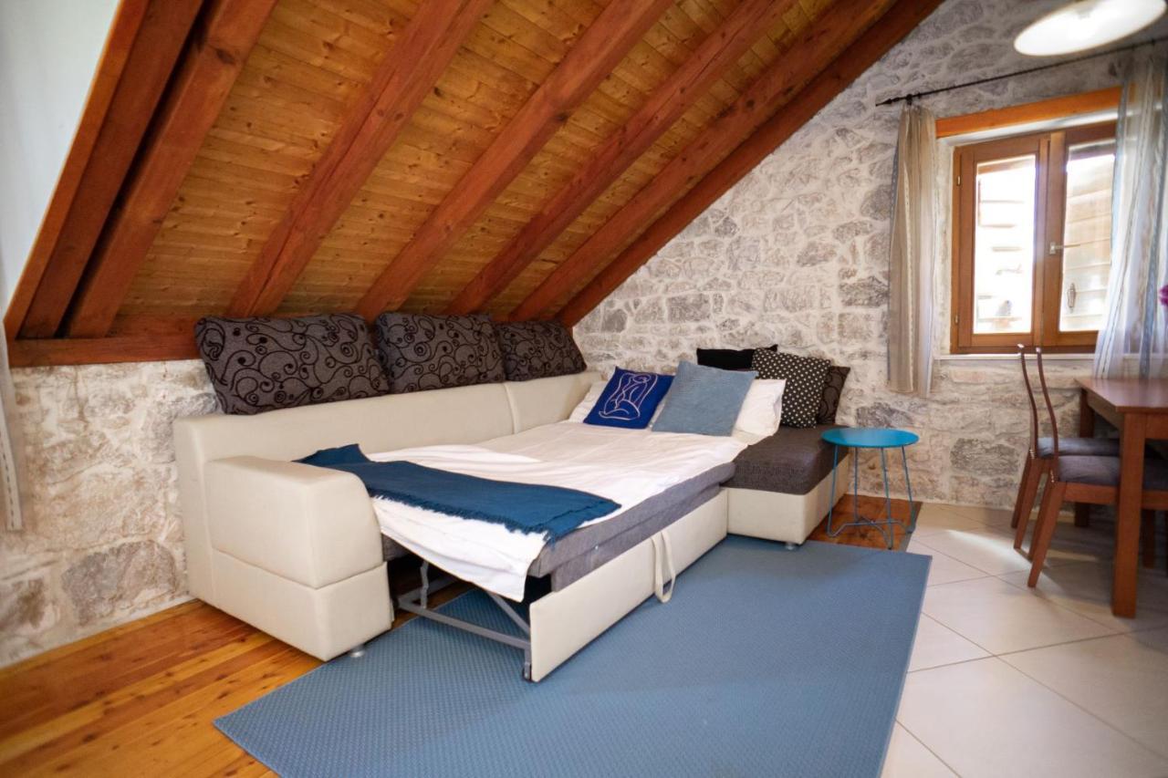 Stone House Marino Case de vacanță *